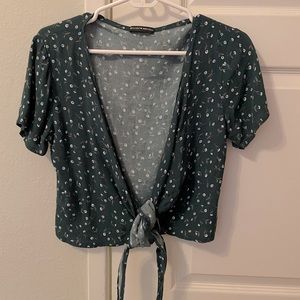 BRANDY!! Wraparound Tee 🤍